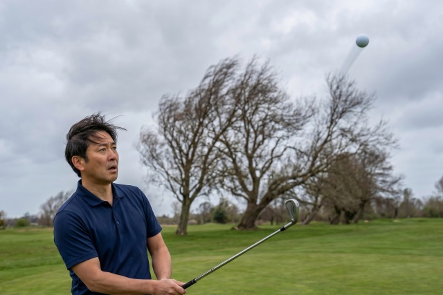 過剰なスピン量による正確な飛距離管理の難しさ