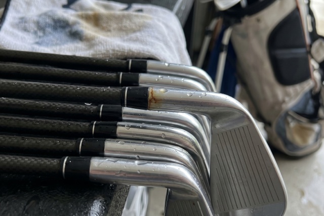 雨天後の手入れで防ぐサビと内部への浸水